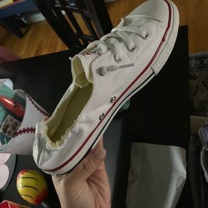 White classic converse